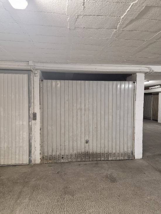 Location garage / parking - box - 15 avenue audiffret