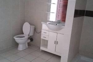 Location appart t2 rdc cour montabo cayenne 750eur