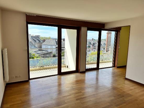 Paimpol, appartement duplex de 91,46 m2, balcon, terrasse, g