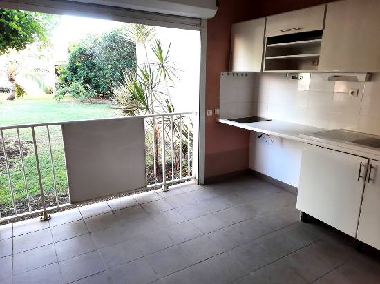 Location t2 45m2 rdc residence securisee