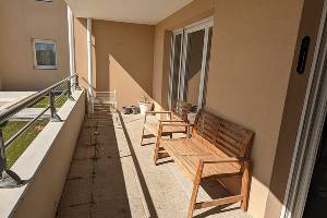 Location appartement meuble 69 m2 + terrasse