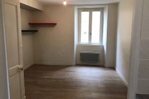 Location t2 ultra centre - mairie - Laval