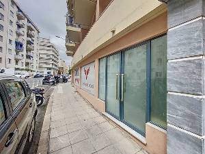 location-location-commerce-43-m2-3-pieces-location-local-commercial-jean-canavese