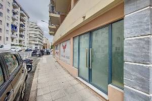 Location commerce, 43 m2, 3 pièces - location local commercial - jean canavese