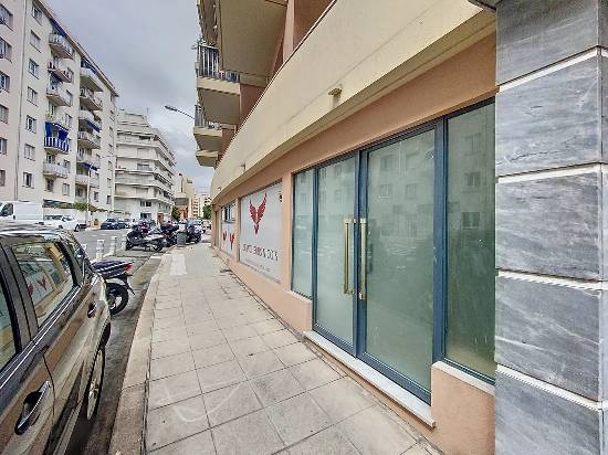 Location commerce, 43 m2, 3 pièces - location local commercial - jean canavese