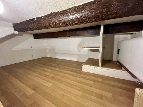 A louer - studio meublé 16m2 + cave 11m2 aix en provence