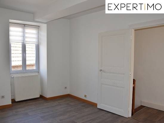 Location servant appartement de 48.5 m2, 362 eur/mois cc