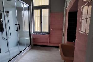 Appartement /bureau 156 m2 avec balcon en location à sarlat-