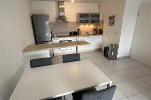 Ferney-voltaire 01210 - location appartement t2 meuble 50m2