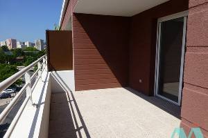 Appartement t2 de 42 m2 avec balcon et parking en sous-sol -