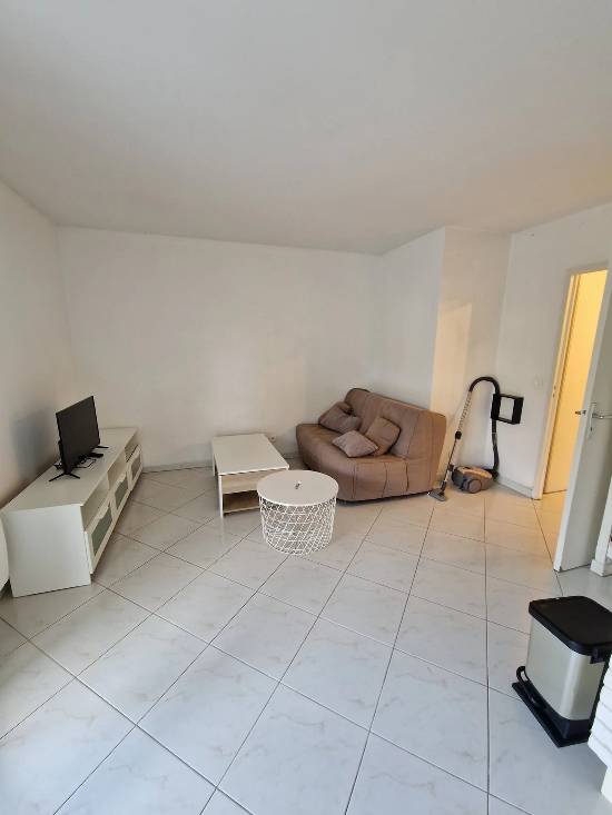 Location appartement, 25 m2, 1 pièces - 186 avenue de fabron - studio meuble