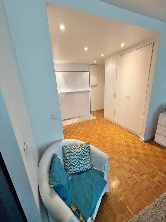 Location 2 piÈces meuble de 40 m2 (terrasse / cave / box)