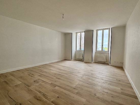 Location appartement t4 - tonnay-charente