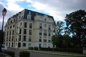 Grand appartement avec terrasse à louer à dammarie-les-lys