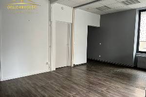 Location pouilly-sous-charlieu avenue brossard local commercial