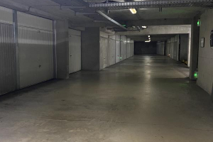 Location garage sous sol residence fermee et securisee