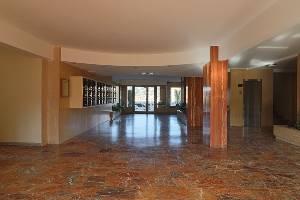Location appartement, 81 m2, 3 pièces, 2 chambres - 3p vide traversant, terrasses, piscine, p