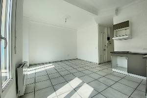Location appartement, 50 m2, 3 pièces, 2 chambres - location vide 3p nice proche libération
