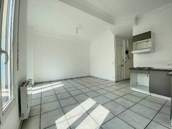 Location appartement, 50 m2, 3 pièces, 2 chambres - location vide 3p nice proche libération