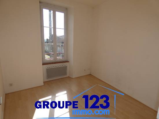 Location appartement - f2 - 40 m2 - Chemilly-sur-Yonne