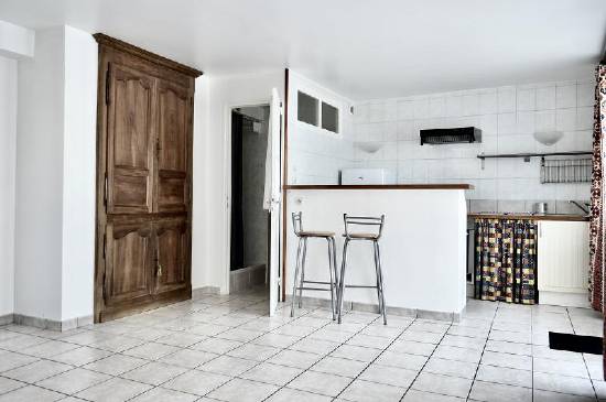 Macon - gambetta - t2 de 37,5 m2 avec cuisine meublée et équ