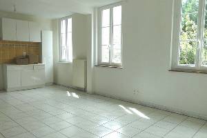 Location appartement avec balcon - Jarnac