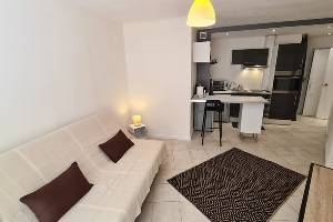Location appartement, 27 m2, 1 pièces - studio meublé - cannes carnot