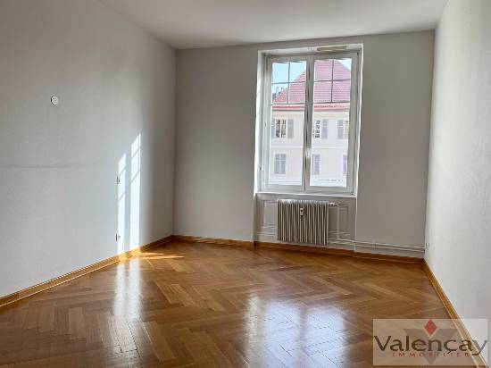 Location appartement, 115 m2, 3 pièces - mulhouse centre historique  f3 spacieux de 115,79m²