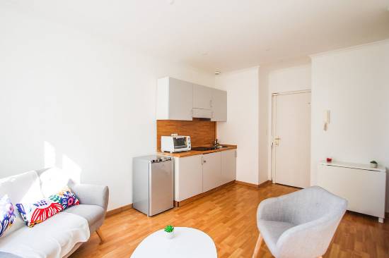 Location appartement, 27 m2, 2 pièces, 1 chambre - location meublée 2p - place du pin