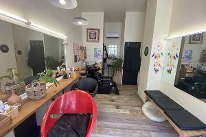 Location commerce, 20 m2, 1 pièces - droit au bail - salon de coiffure - le port stalingrad