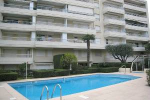 Location appartement, 30 m2, 1 pièces, 1 chambre - residence  piscine-quartier martinez