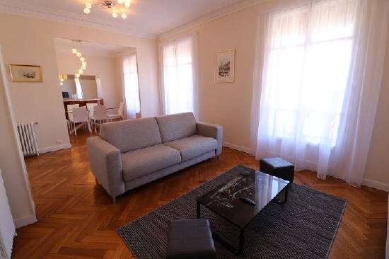 Location appartement, 200 m2, 5 pièces, 1 chambre - appartement-5p avec balcon