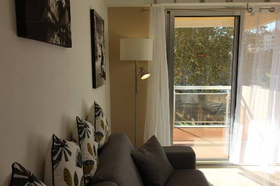 Location appartement, 50 m2, 2 pièces, 1 chambre - appartement 2p calme et ensoleillé