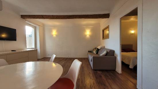Location appartement, 37 m2, 2 pièces, 1 chambre - 2p meublé - vue mer