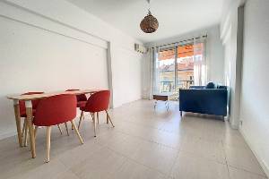 Location appartement, 50 m2, 2 pièces - À louer : magnifique 2p-  nice rÉpublique proche ga