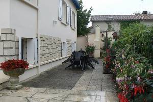 Location appartement pontaillac 500 m plage