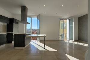 Location appartement, 43 m2, 2 pièces, 1 chambre - 2p 44m² + balcon - petit juas