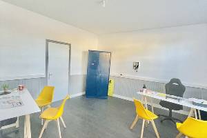 Location bureau, 85 m2, 4 pièces - local À louer saint-paul-cap-de-joux