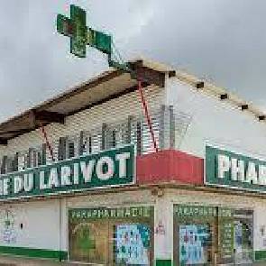 Location local  à larivot - Matoury