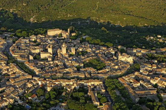 Location - local commercial - uzes